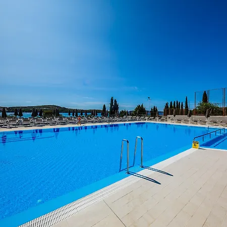 Medena 4* Сегет Доньи